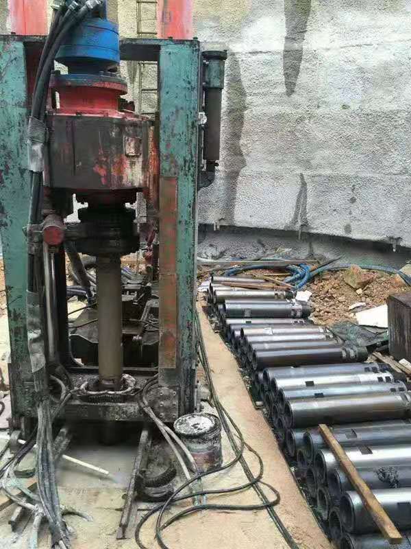 天井鉆機